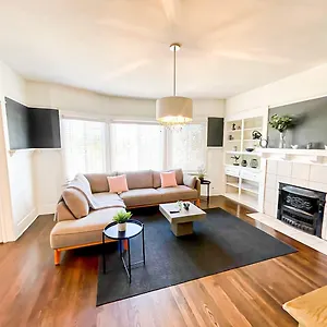 Cozy 2-bedroom Holiday home